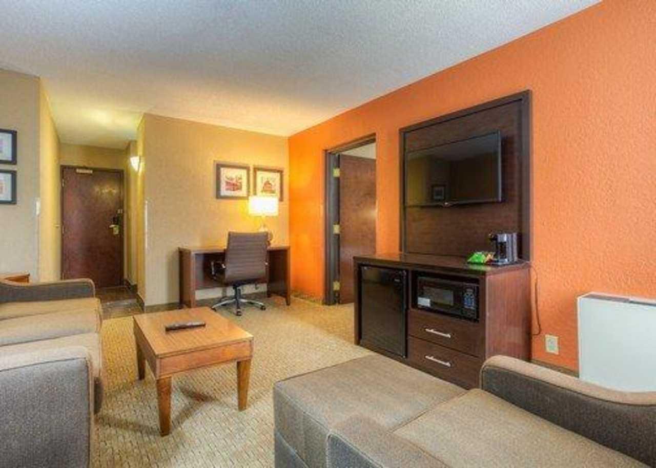 Comfort Inn & Suites Evansville Airport Ngoại thất bức ảnh